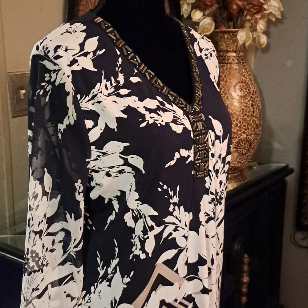 JM Collection blouse. - Picture 6 of 7